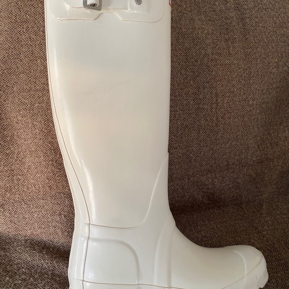 Boots - Picture 5 of 7